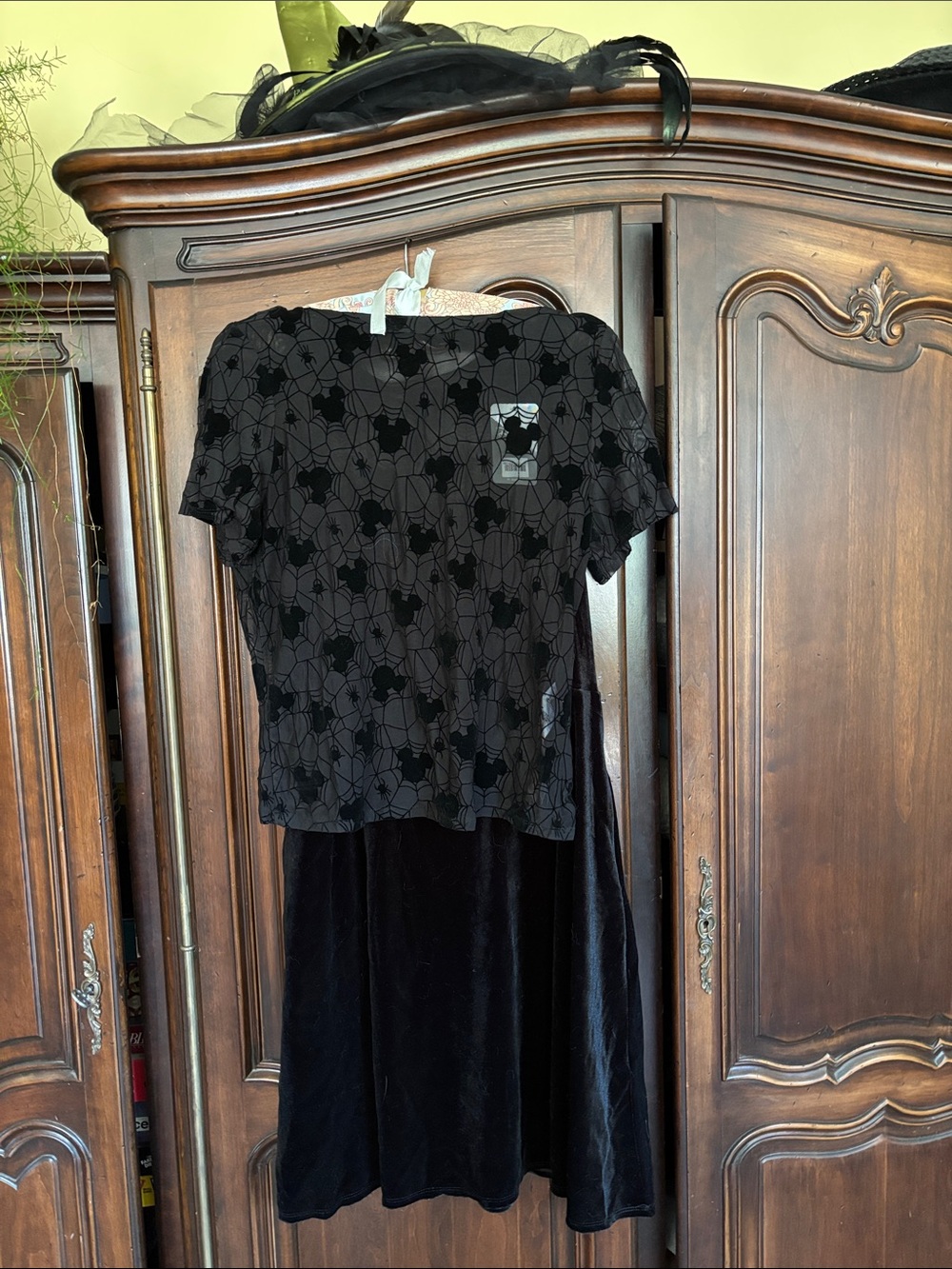 Disney Halloween dress with shirt NWT size 1X